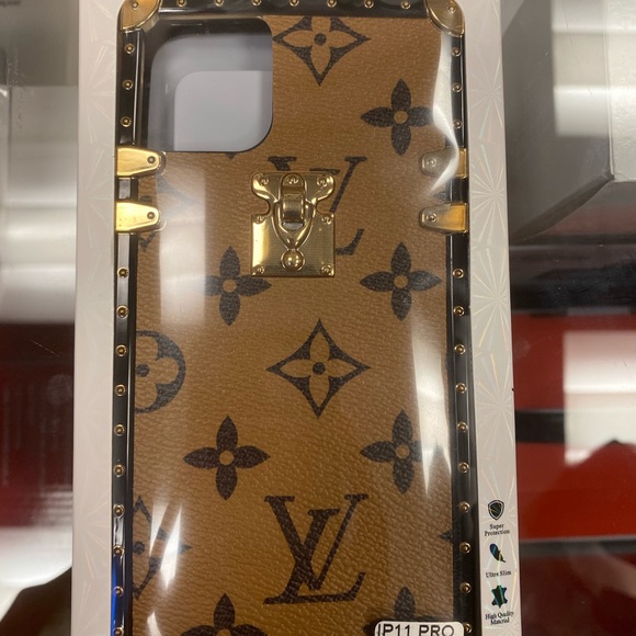 Iphone Cases - Picture 6 of 10